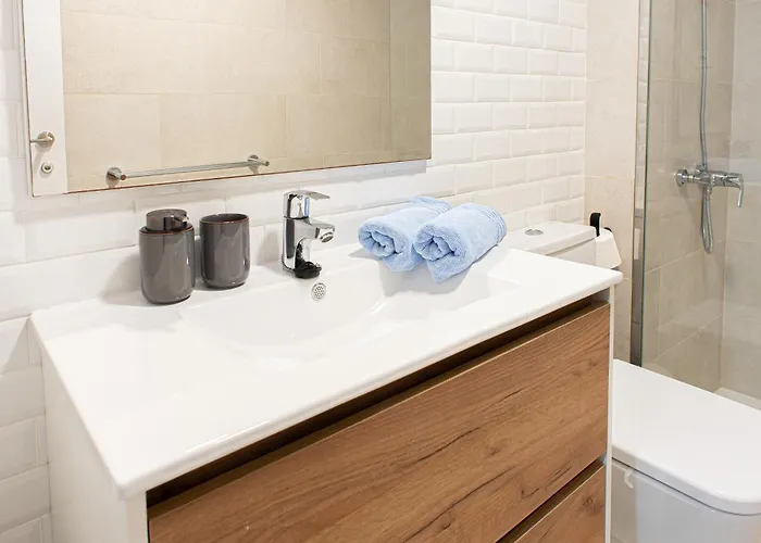 Selfcheck In Relax Wifi 220mb Close To The 라스팔마스