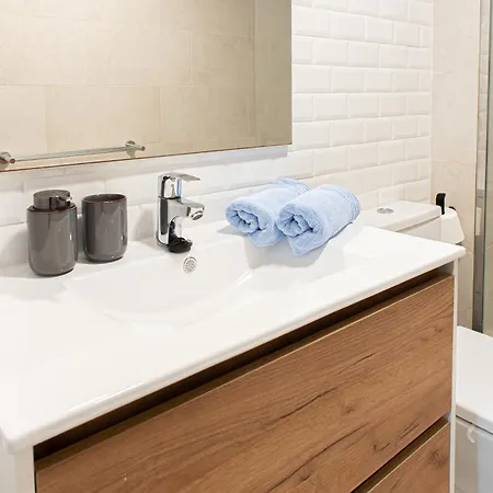 Selfcheck In Relax Wifi 220mb Close To The Las Palmas de Gran Canaria