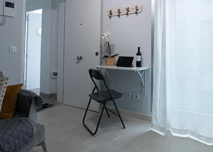 Selfcheck In Relax Wifi 220mb Close To The 아파트 *