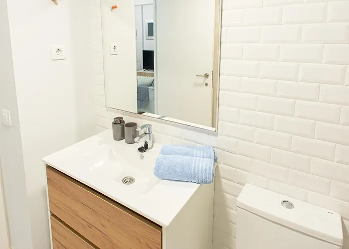 Selfcheck In Relax Wifi 220mb Close To The